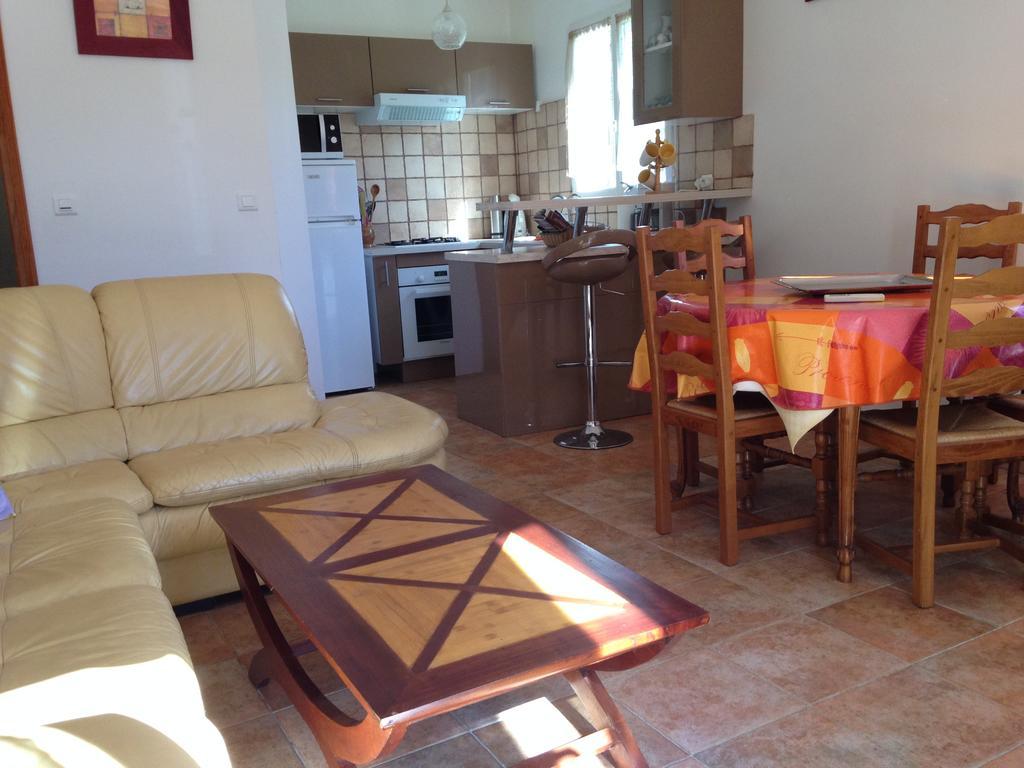 Holiday home Maison Les Pieds Dans L Eau *